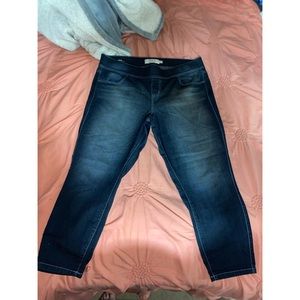 TORRID JEANS SIZE 2/2R